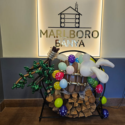 Bunny in a Bucket Custom Balloon Decor
