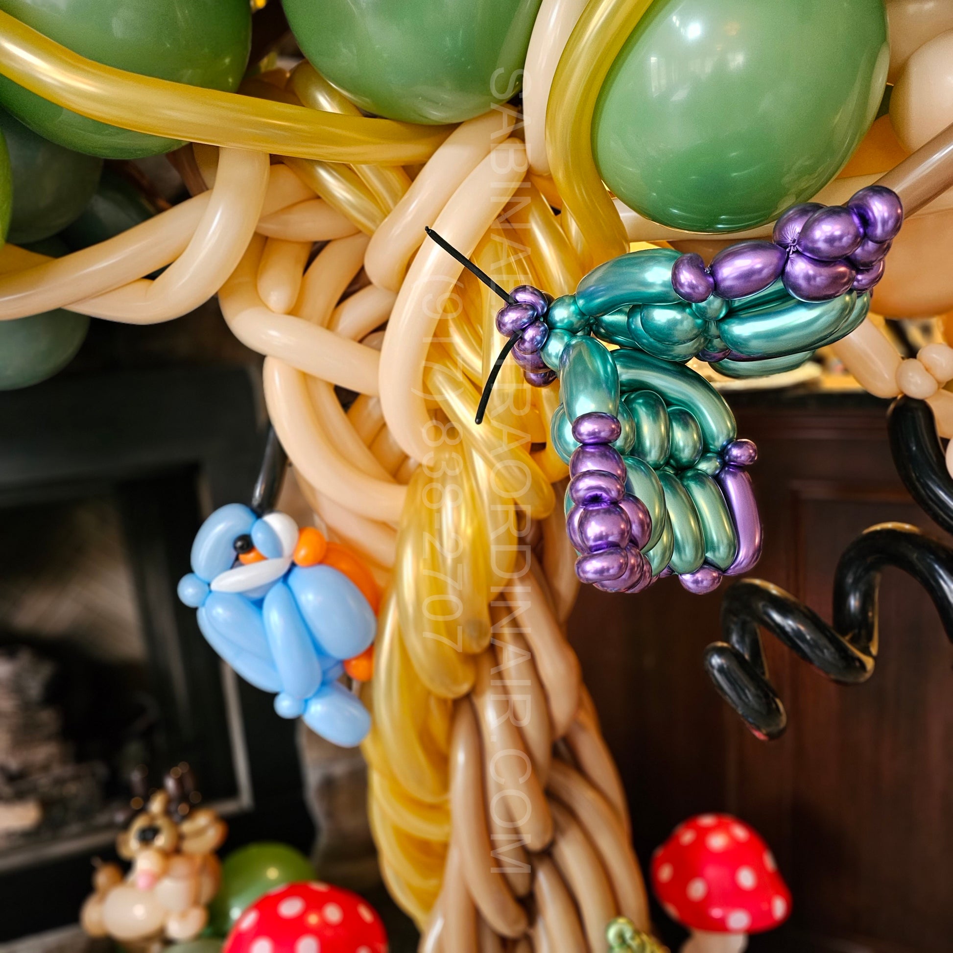 2 Butterflies Custom Balloon Decor