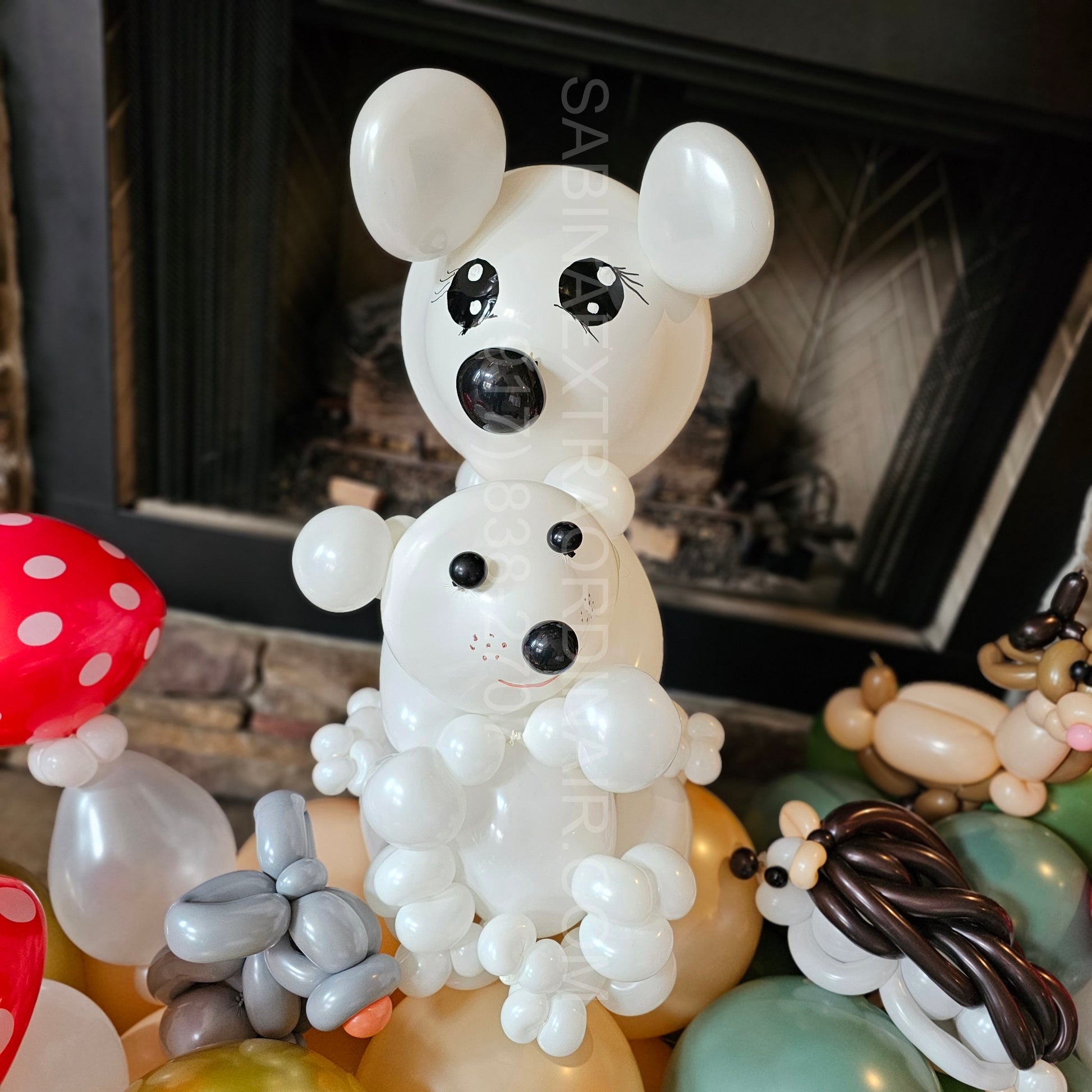 Bear and Cub Custom Balloon Decor
