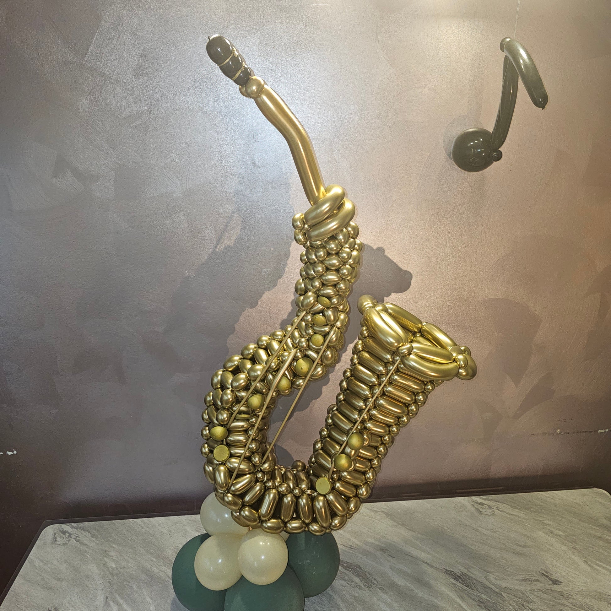Saxophone Custom Balloon Art Decor
