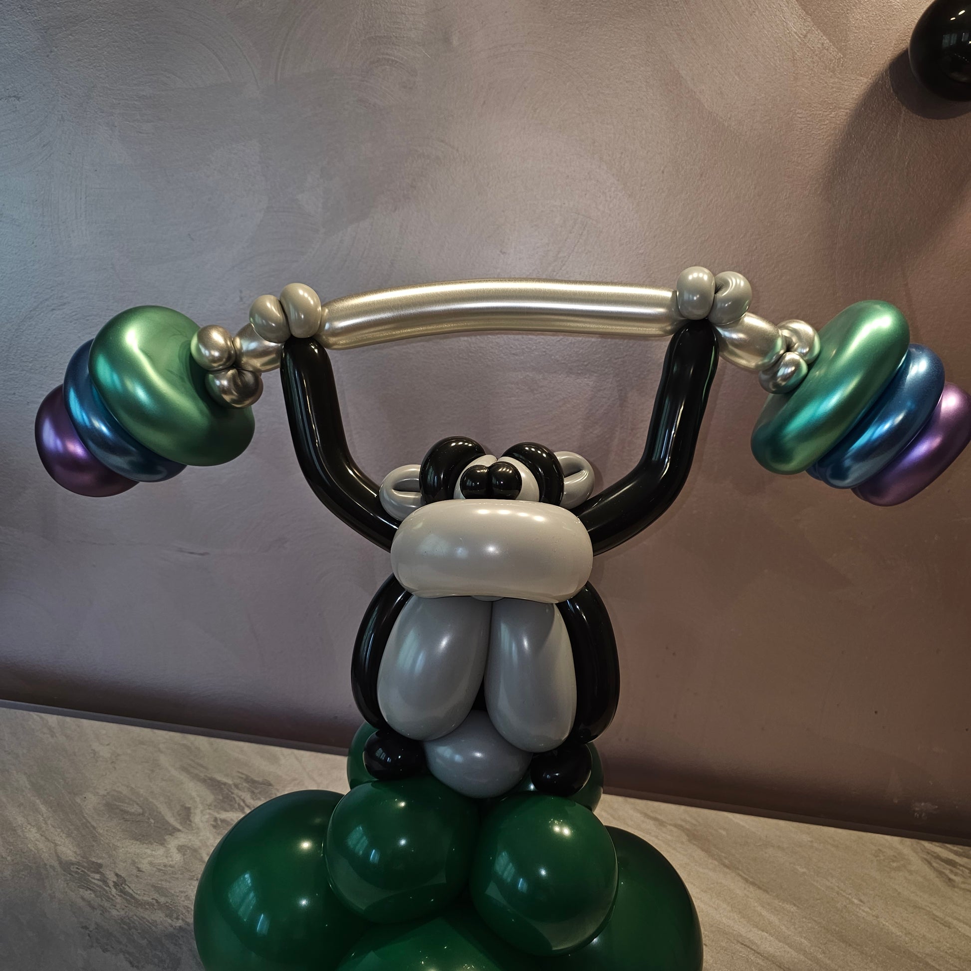 Silver Bar Custom Balloon Art Decor