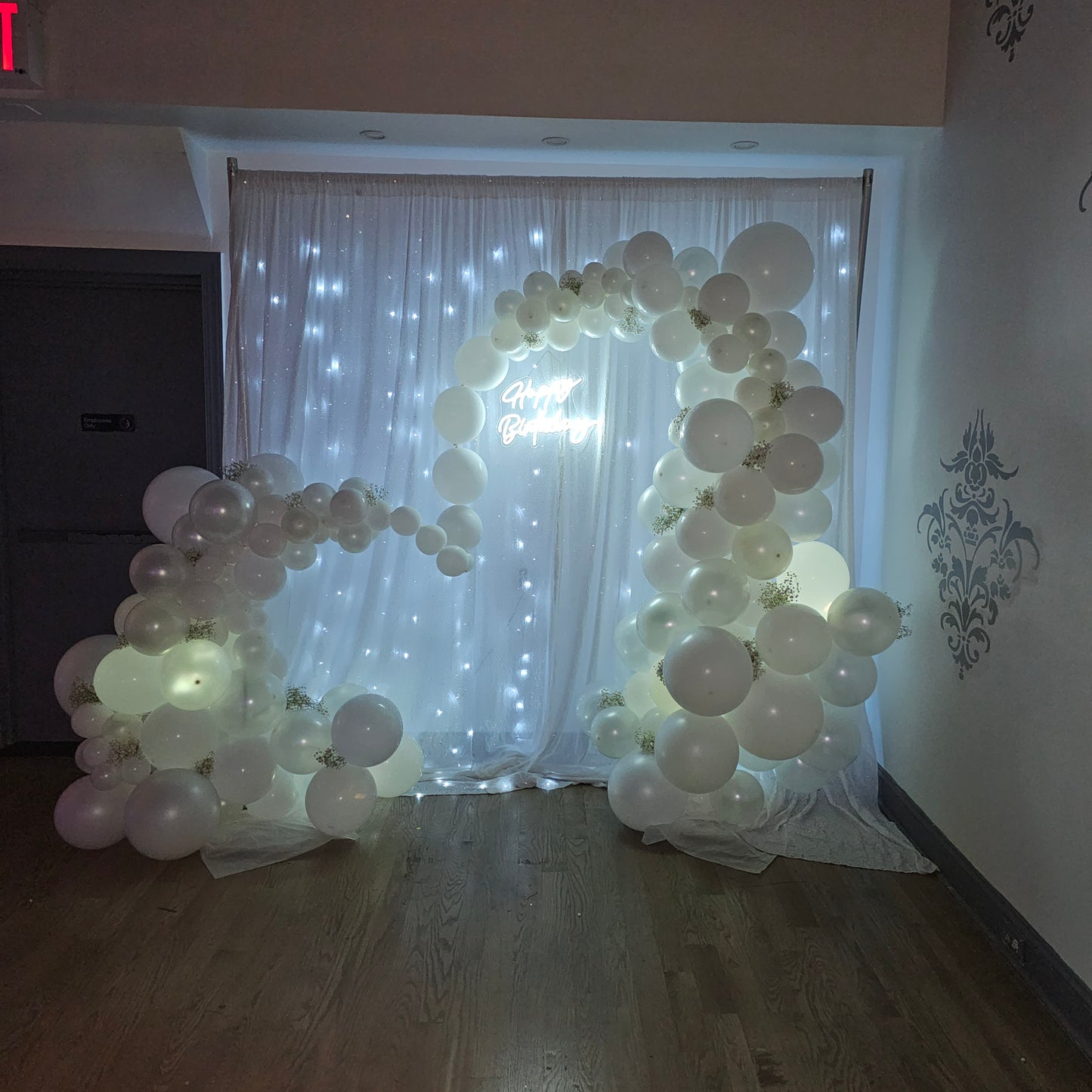 White Arch Custom Balloon Art Decor