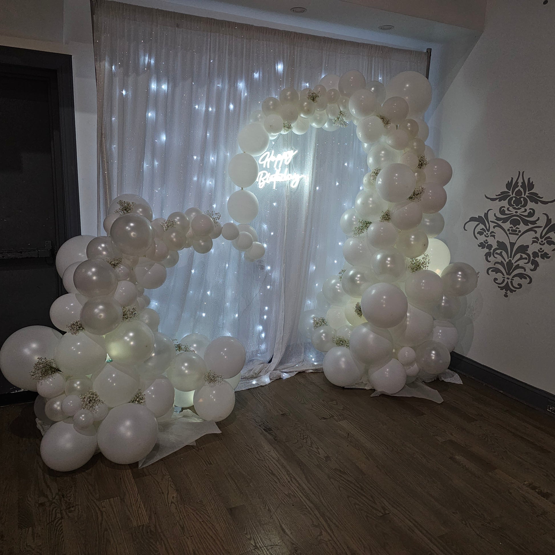 White Arch Custom Balloon Art Decor