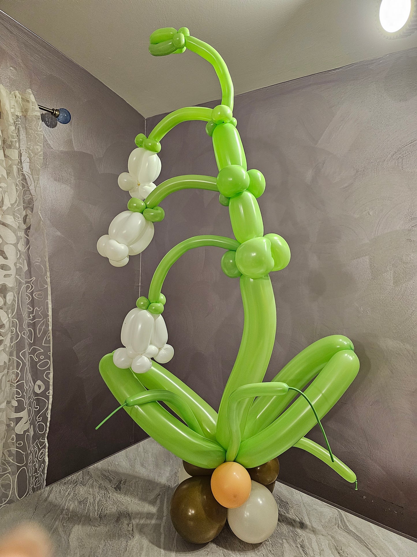 Lilly of The Valley Custom Balloon Art Decor